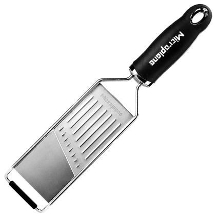 Struhadlo na proužky Julienne GOURMET, Microplane