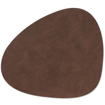 Prostírání CURVE NUPO 37 x 44 cm, tmavě hnědá, kůže, LIND DNA