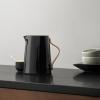 Vakuová termoska na čaj Emma black 1 l danish modern 2.0 Stelton