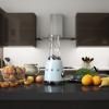 SMEG STOLNI SMOOTHIE MIXER PASTELOVA MODRA SCENA 01
