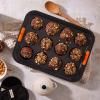 Forma na muffiny 30 x 23 cm, černá, ocel, Le Creuset
